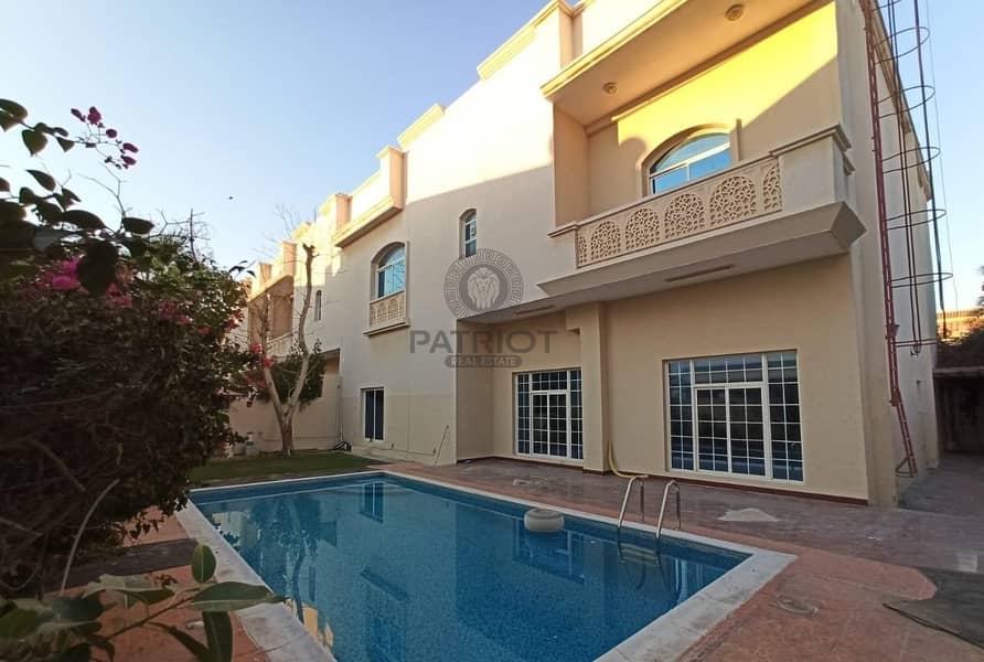 LUXURY 5BR VILLA WITH PVT POOL IN JUMEIRAH