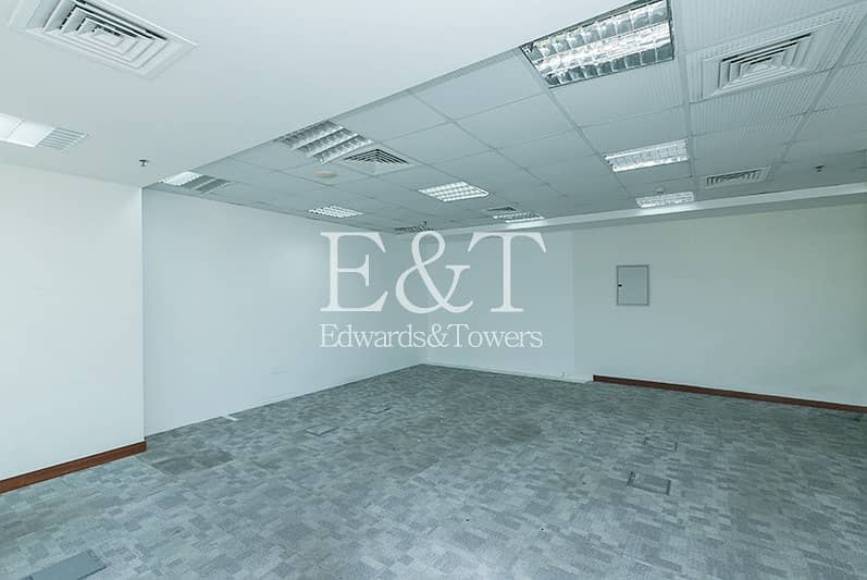 7 SHK ZD | Next to Exhibition Center and Metro