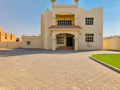 For Sale Five Bedroom Villa In one Plot 150 by 150 Sft With Very Big Yard For Sale Five Bedroom Villa In one Plot 150 by 150 Sft With Very Big Yard