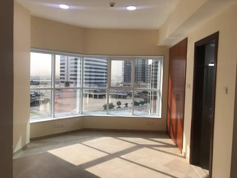 Large 1 BHK | Dubai Gate 2 (JLT) | WB | 570K