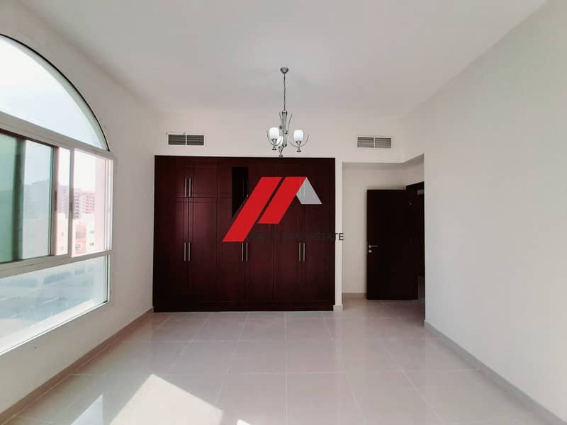 2 Close to Zulekha Hospital Massive 2bhk in 45k 1 month free