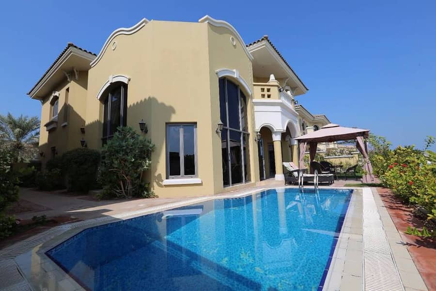 Luxury fully furnished 4 bed room villa in Palm Jumeirah Island
