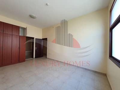 Spacious Rooms near UAEUniversity Basement Parking Spacious Rooms near UAEUniversity Basement Parking