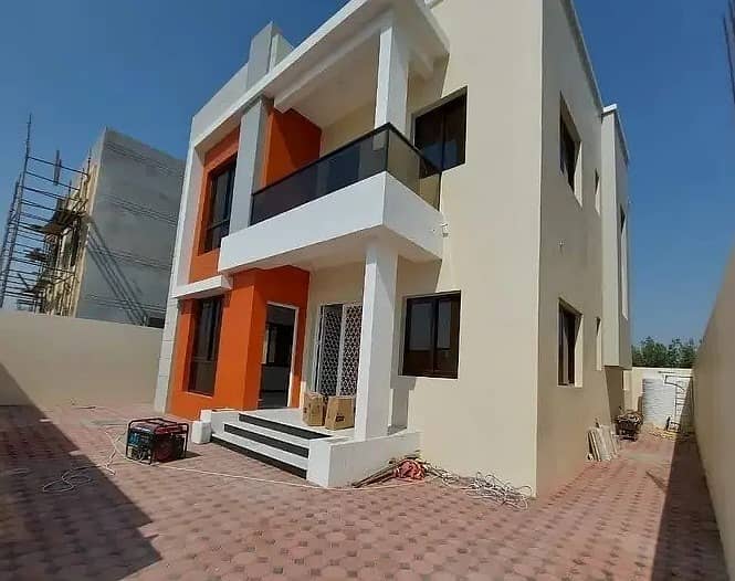 A personal finishing villa, very distinctive design from the owner directly, free ownership for all nationalities, with bank assistance, with a payment period of up to 25 years, next to Emirates Street