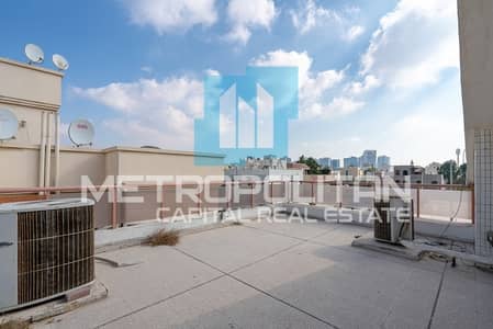 Low Price| Spacious Villa in the Heart of the City Low Price| Spacious Villa in the Heart of the City