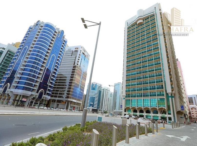 6 Family 4BHK | Direct from Owner | Corniche