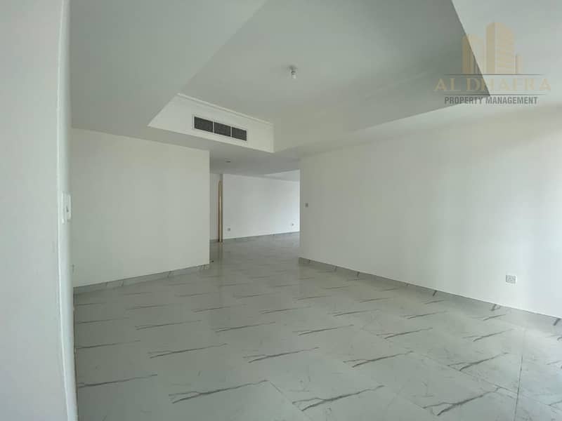 66 Family 4BHK | Direct from Owner | Corniche