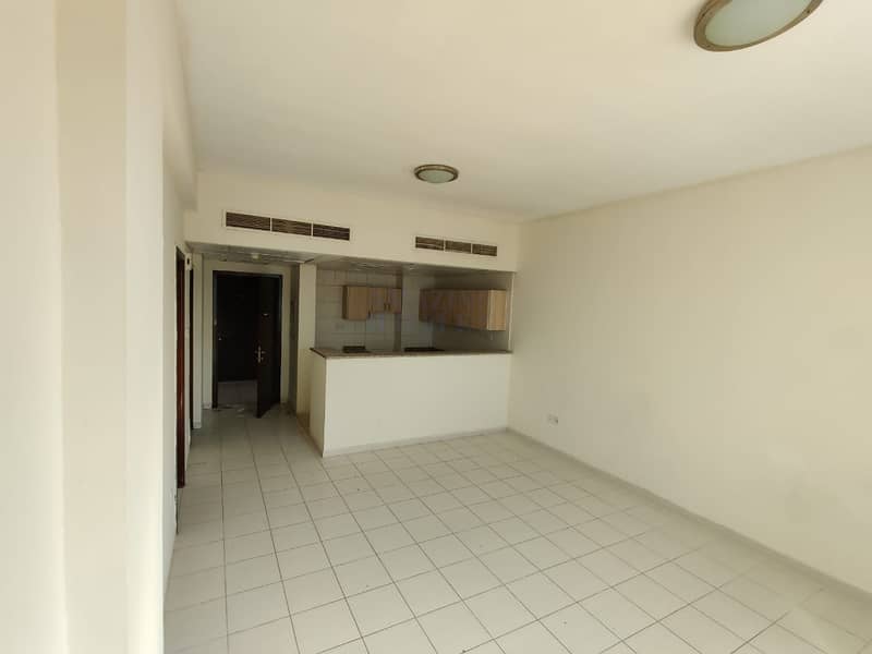 Clean & Spacious 1-BR Flat in International City