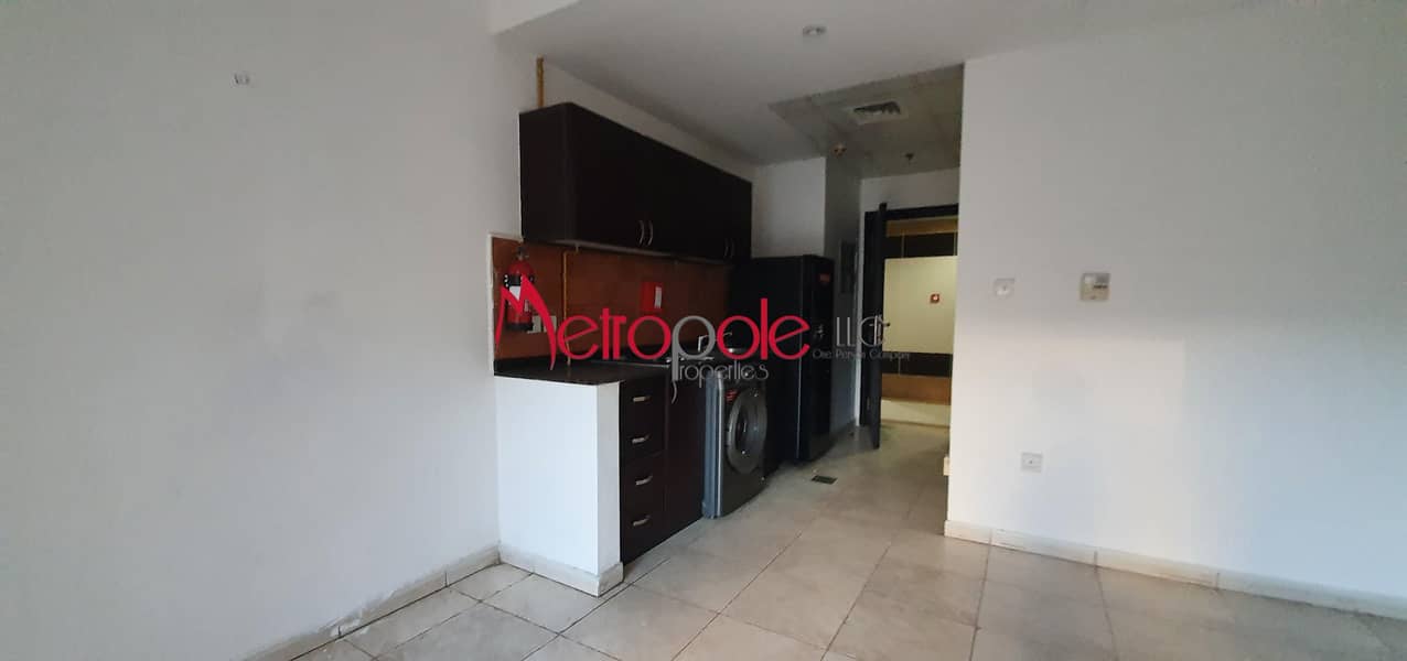 6 Best Price | Good Condition | With  Balcony