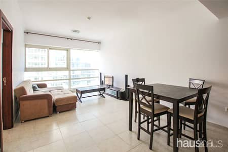 Emaar | Marina View | Walk-in Closet Emaar | Marina View | Walk-in Closet