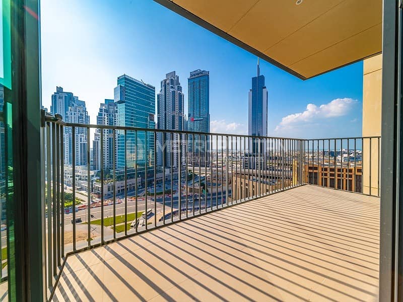 Amazing 2BR| Huge Balcony| Opera View| Mid floor