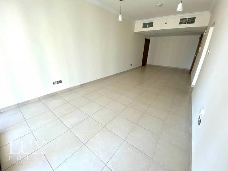 3 Available Now | Spacious and Bright Apartment