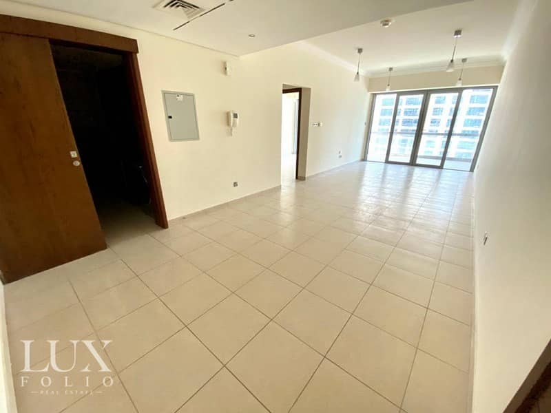 4 Available Now | Spacious and Bright Apartment