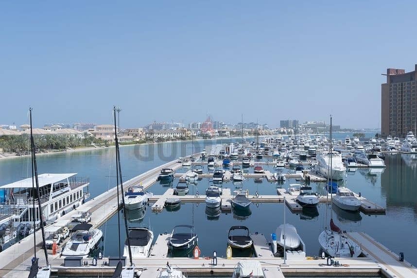6 studio palm Jumeirah with sea  and yacht  club view