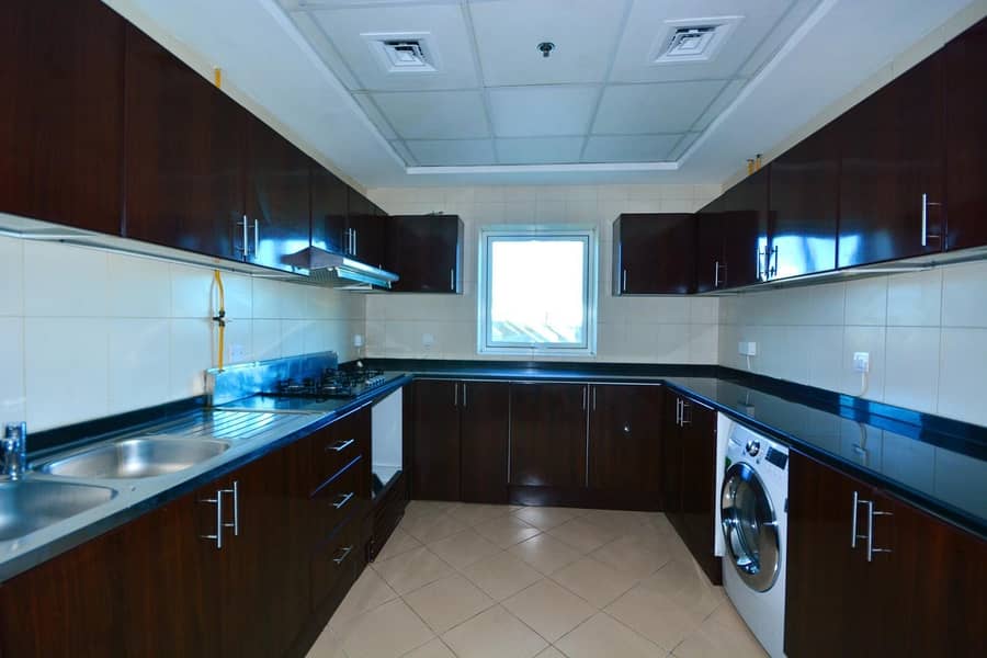 25 Furnish |1Bed Penthouse | Chiller Free| 12 Cheques