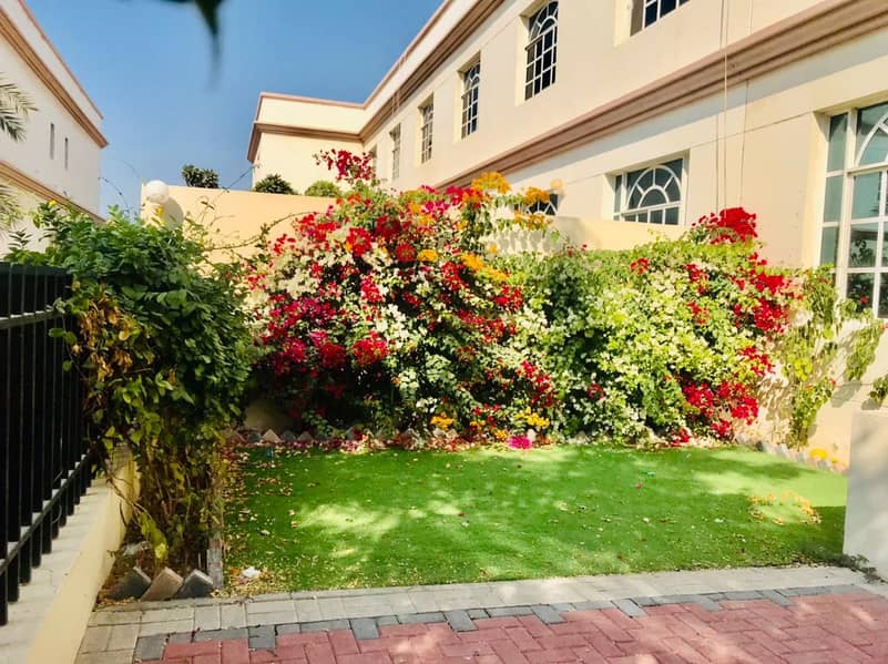 Excellent 3 Bedroom plus maid villa with pvt garden and shared pool in Umm Suqeim1