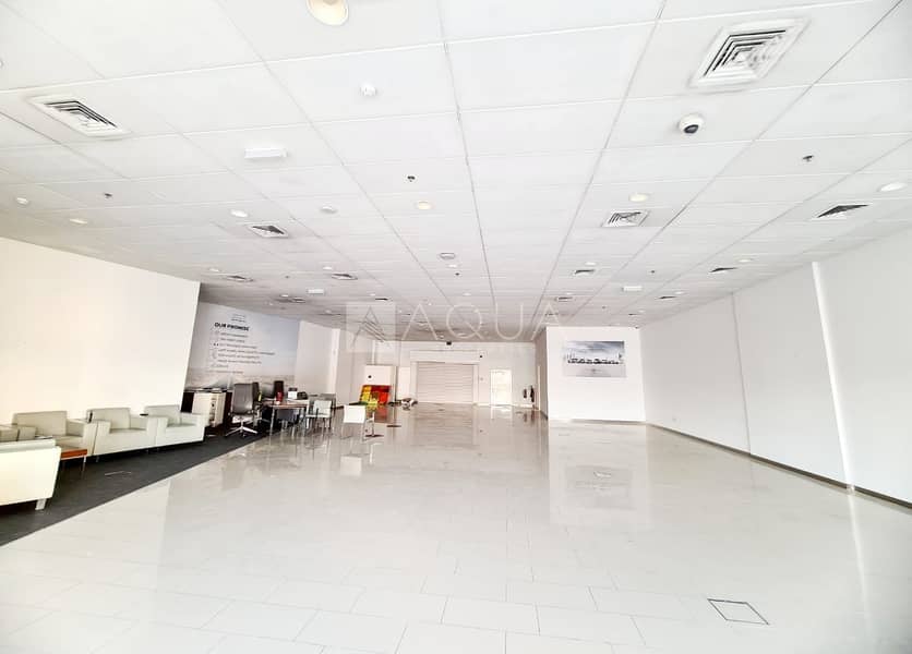 5 Fitted Showroom | Facing  Sheik Zayed Road