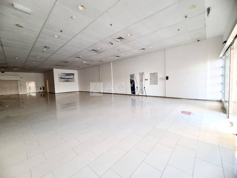 11 Fitted Showroom | Facing  Sheik Zayed Road