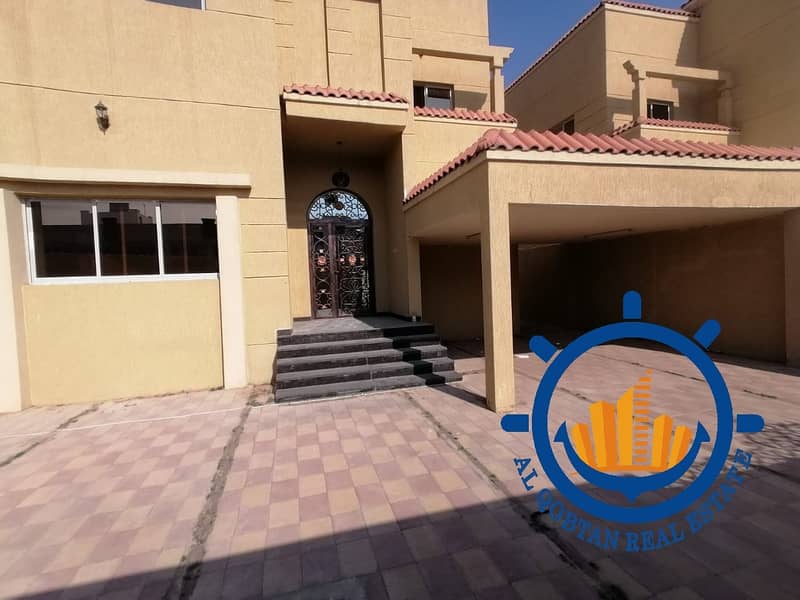For rent, a wonderful commercial villa on the street directly, a privileged location in the Rawda area