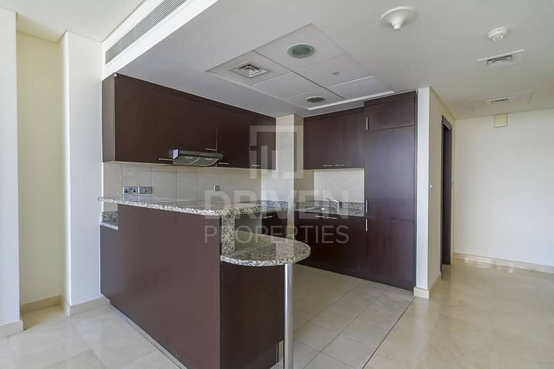 2 Lovely 1 Bed Apartment plus Laundry Room