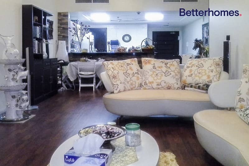 High Floor | Full Lake View | Chiller Free High Floor | Full Lake View | Chiller Free