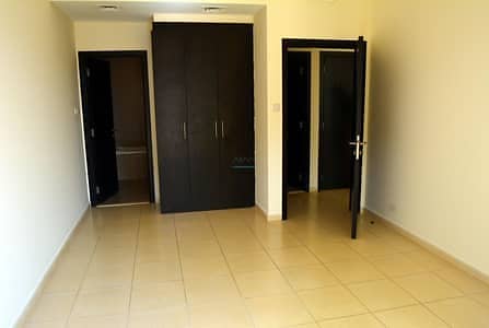 With balcony hot offer ready to move in One bedroom for rent in Mazaya Queue Point