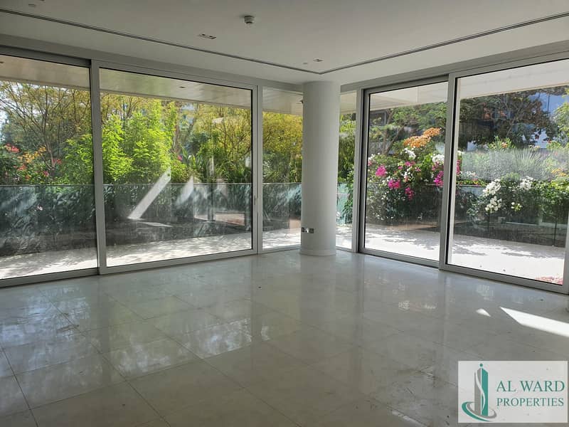 Large Exquisite Luxury Unit- Ready to Move-In Large Exquisite Luxury Unit- Ready to Move-In
