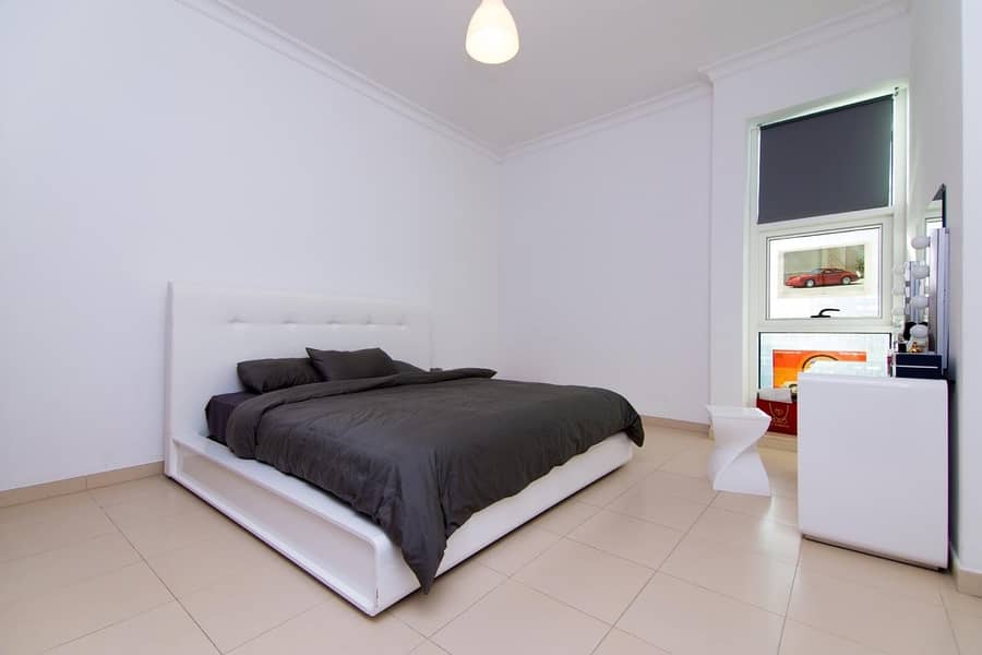 VACANT SPACIOUS 1BEDROOM WITH BALCONY AVAILABLE FOR SALE IN CBD