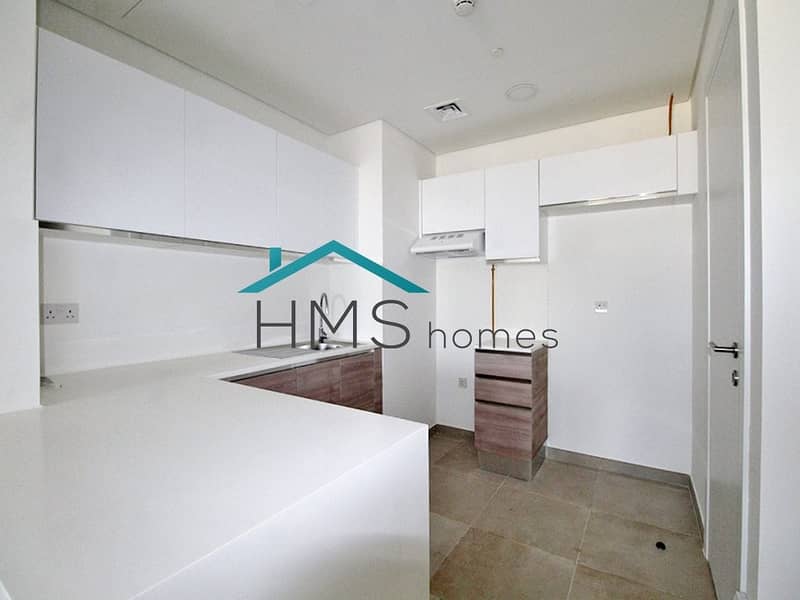 5 Vacant | 1 Bed + Study | Community View