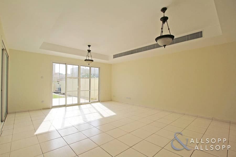 8 3M | Three Bedrooms | Springs 11 | Balcony