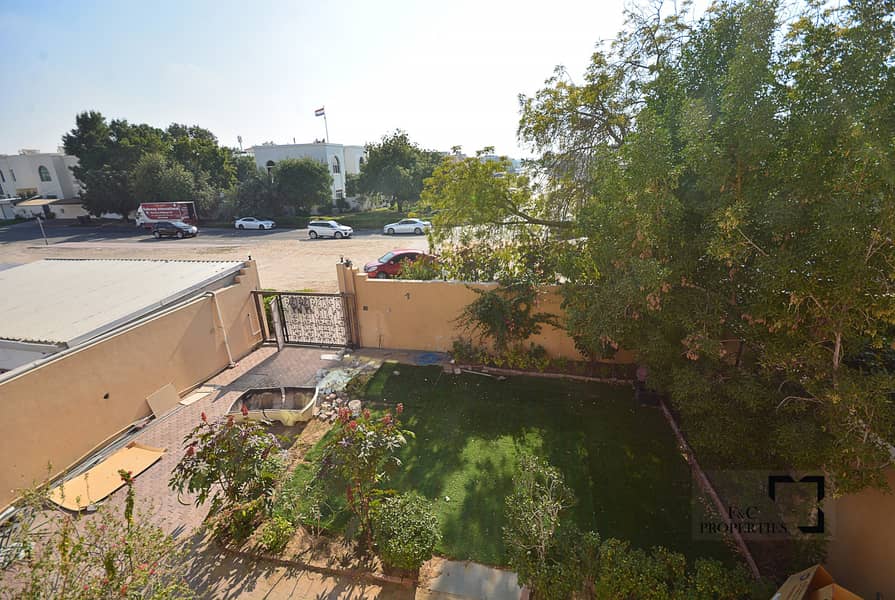 23 Garden 5br | Semi independent | Renovated