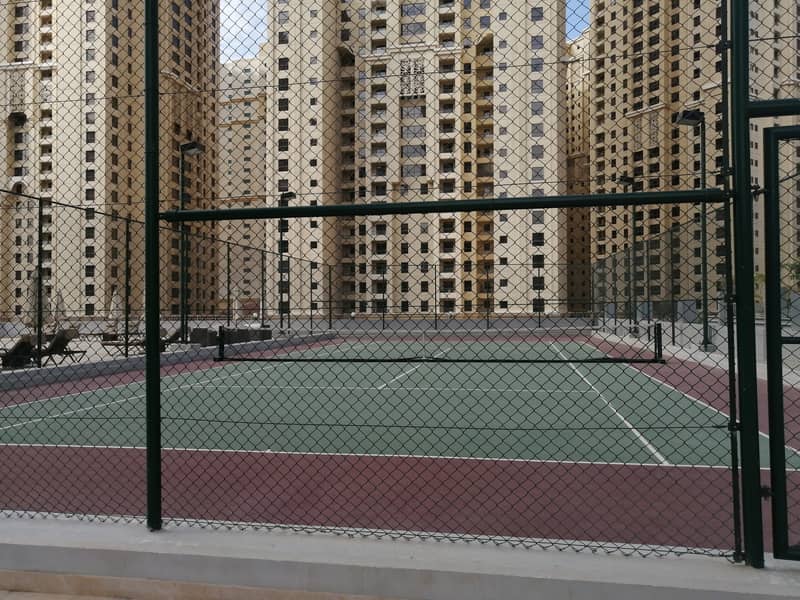 Marina , 3 b/r with chiller free , 4 cheques , marina view , 5 min walking beach and metro Marina , 3 b/r with chiller free , 4 cheques , marina view , 5 min walking beach and metro