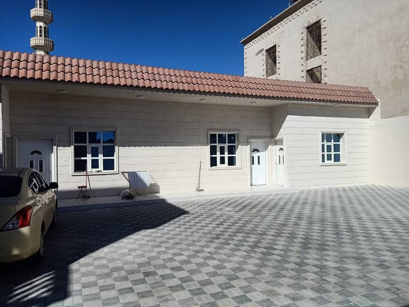 Modern huge villa for sale! Modern huge villa for sale!
