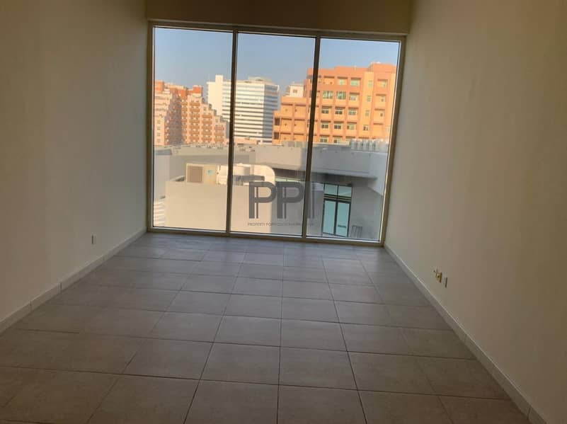 Bright Apartment |Well maintained |High floor