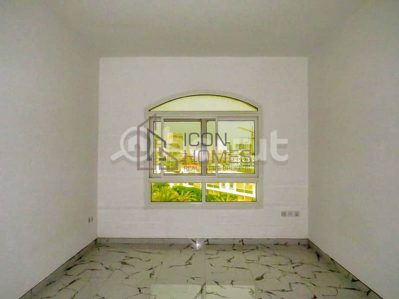 EXCITING OFFER 1 MONTH FREE SPACIOUS 1 B/R JUST 29 EXCITING OFFER 1 MONTH FREE SPACIOUS 1 B/R JUST 29