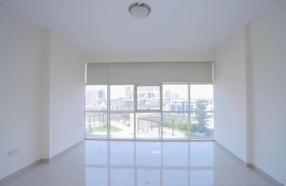 Spacious Family Living Garden View || 1 Parking Spacious Family Living Garden View || 1 Parking