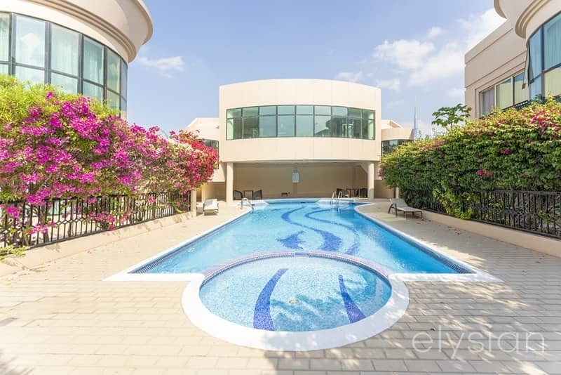 Water Canal | 5 Bed + M | Amazing Location
