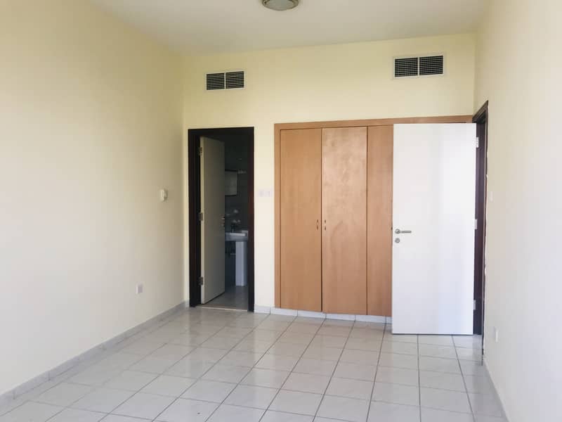 1BHK للبيع في إيطاليا الكتلة 1BHK للبيع في إيطاليا الكتلة