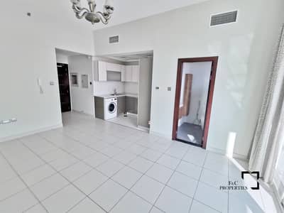 Spacious Studio | 2 Cheques | Garden View Spacious Studio | 2 Cheques | Garden View