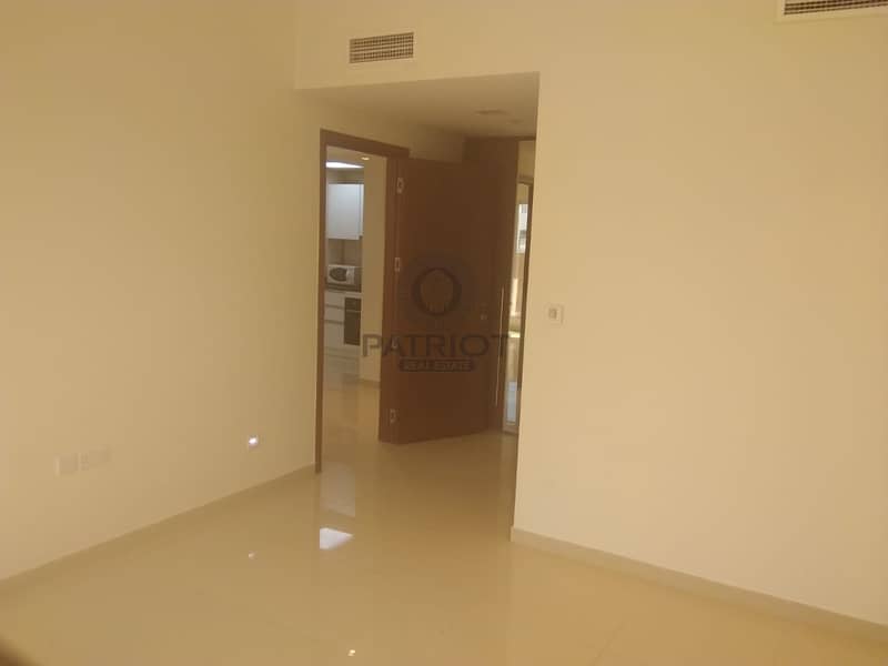 3 GORGEOUS  SEMI FURNISHED ONE BED ROOM  LAYA RESIDENCES