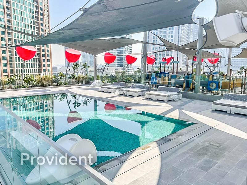 15 Walking Distance to Dubai Mall | Ready to Move