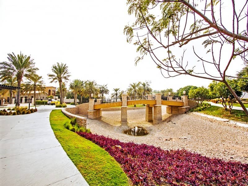 Brand New Luxurious Villa |Pool|Landscaped Garden