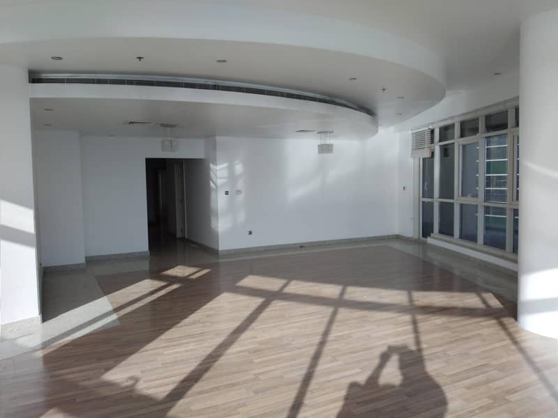 14 SPACIOUS 4BHK APARTMENT CHILLER FREE WITH CREEK VIEW.