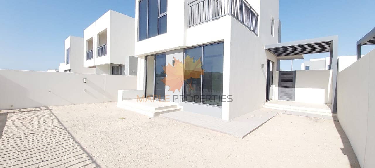 Modern 4BR+M Townhouse / For Rent / Near To Pool