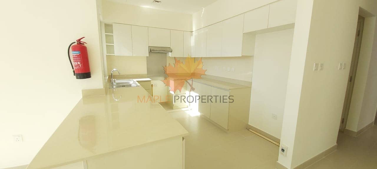 3 Modern 4BR+M Townhouse / For Rent / Near To Pool