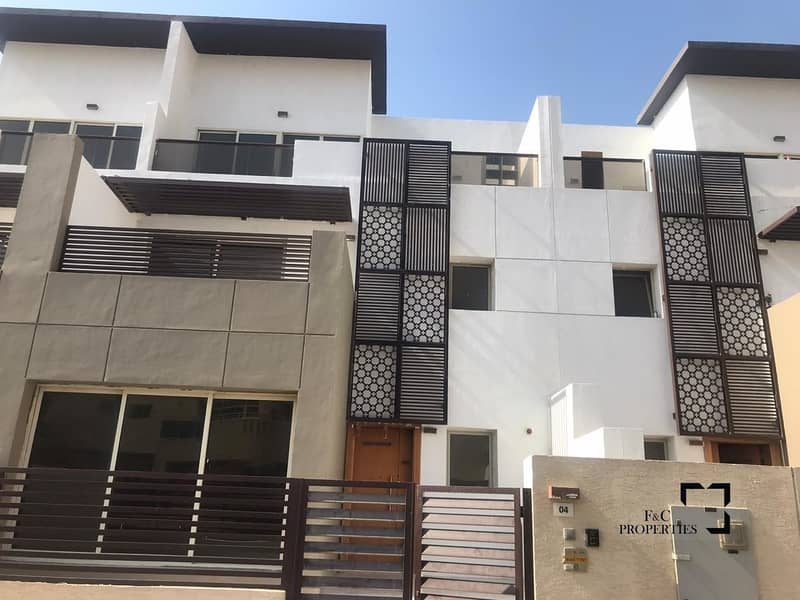 28 Modern Large | 4bed+Maid | Ready to Move