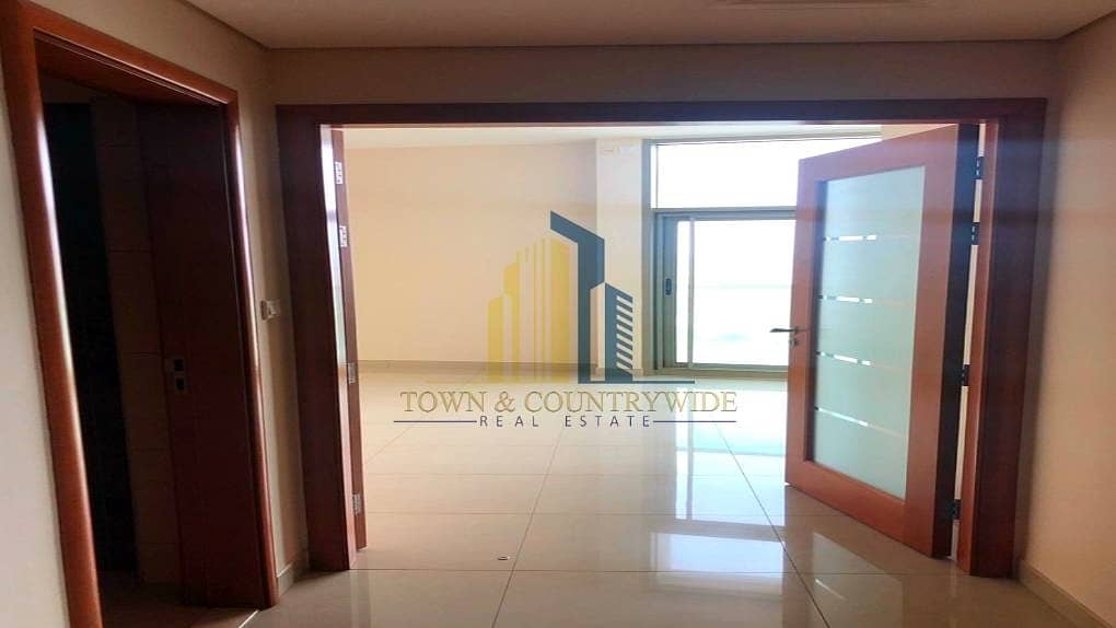 6 Hottest Deal!Vacant!Community with sea view 1BR with Balcony @ Beach Tower