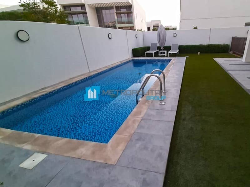 Huge Plot?4BR?Burj Khalifa View?with Private Pool