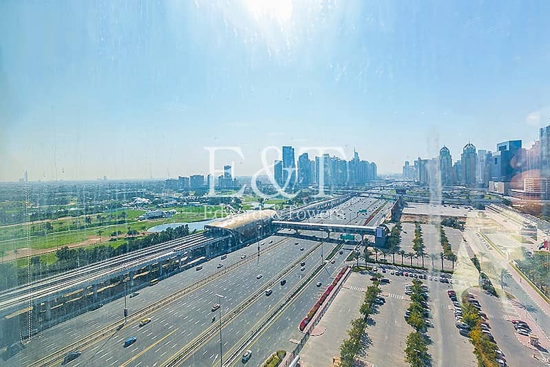 10 Fully Fitted Office in Arenco Tower SZR