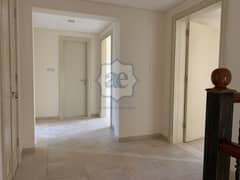 Nicely Maintained Esmeralda Home at a Great Price